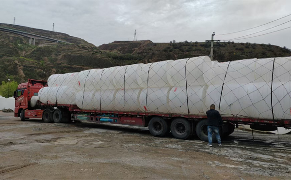 秦安PE吨桶交付中