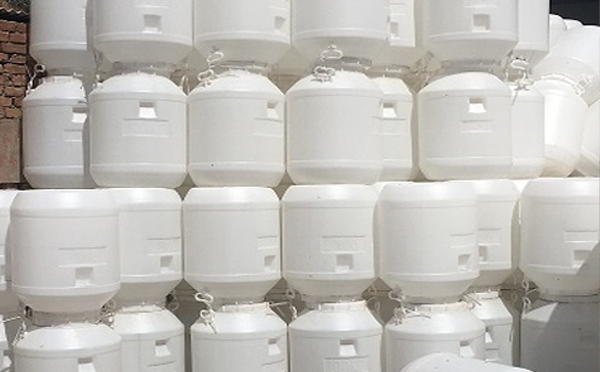 秦安塑料桶耐化学腐蚀性能选择指南